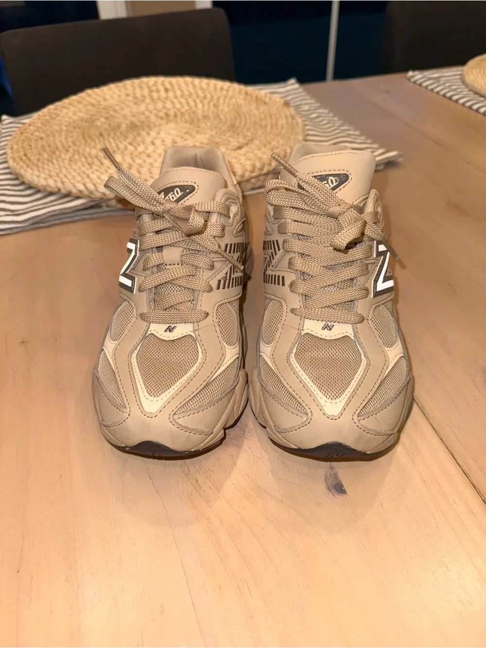 New Balance Women's Beige Chunky Sneaker